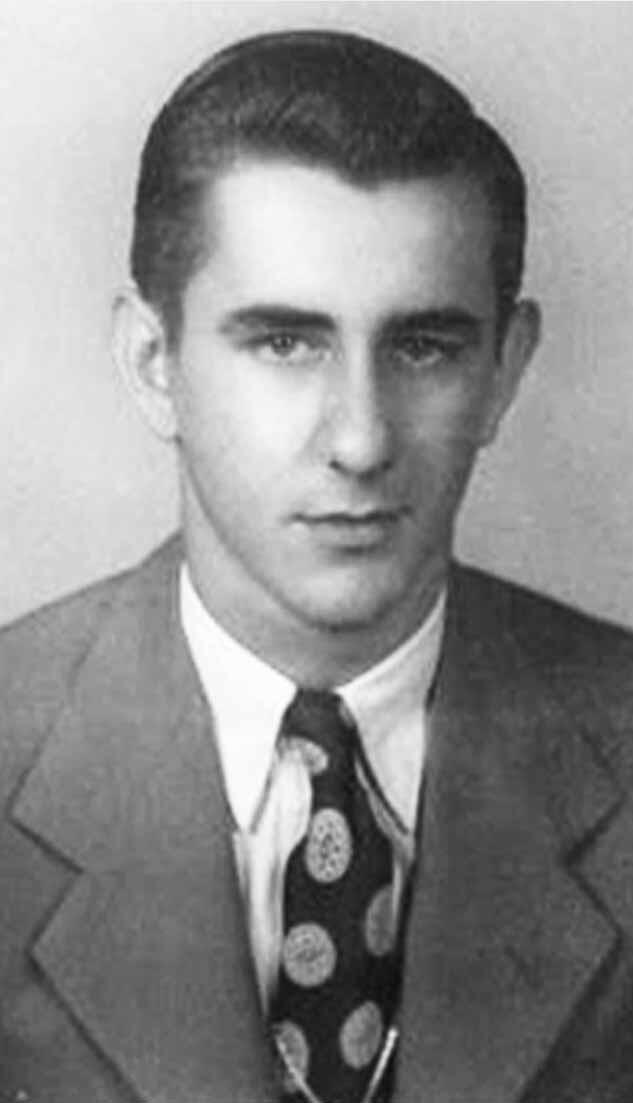 Photo of young sharply-dressed W. W. Kelly Jr. when he founded FMS